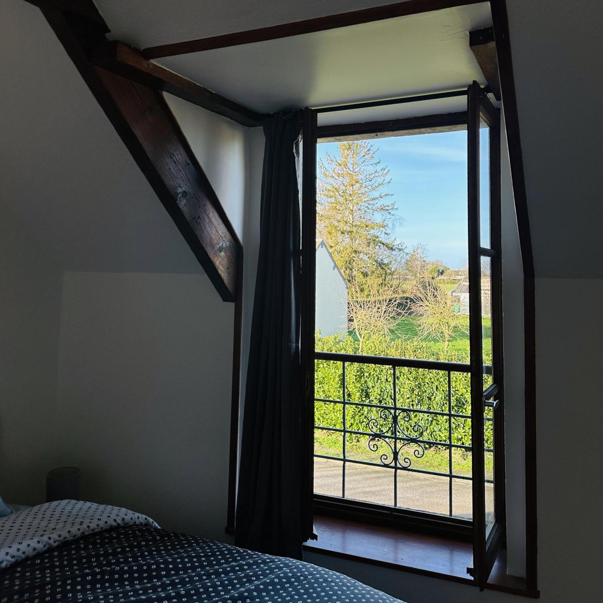 Gites Les Coquelicots Longueville  Bagian luar foto